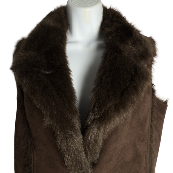 Boden Chocolate Faux Suede Faux Fur Vest Size 4 - Picture 4 of 6